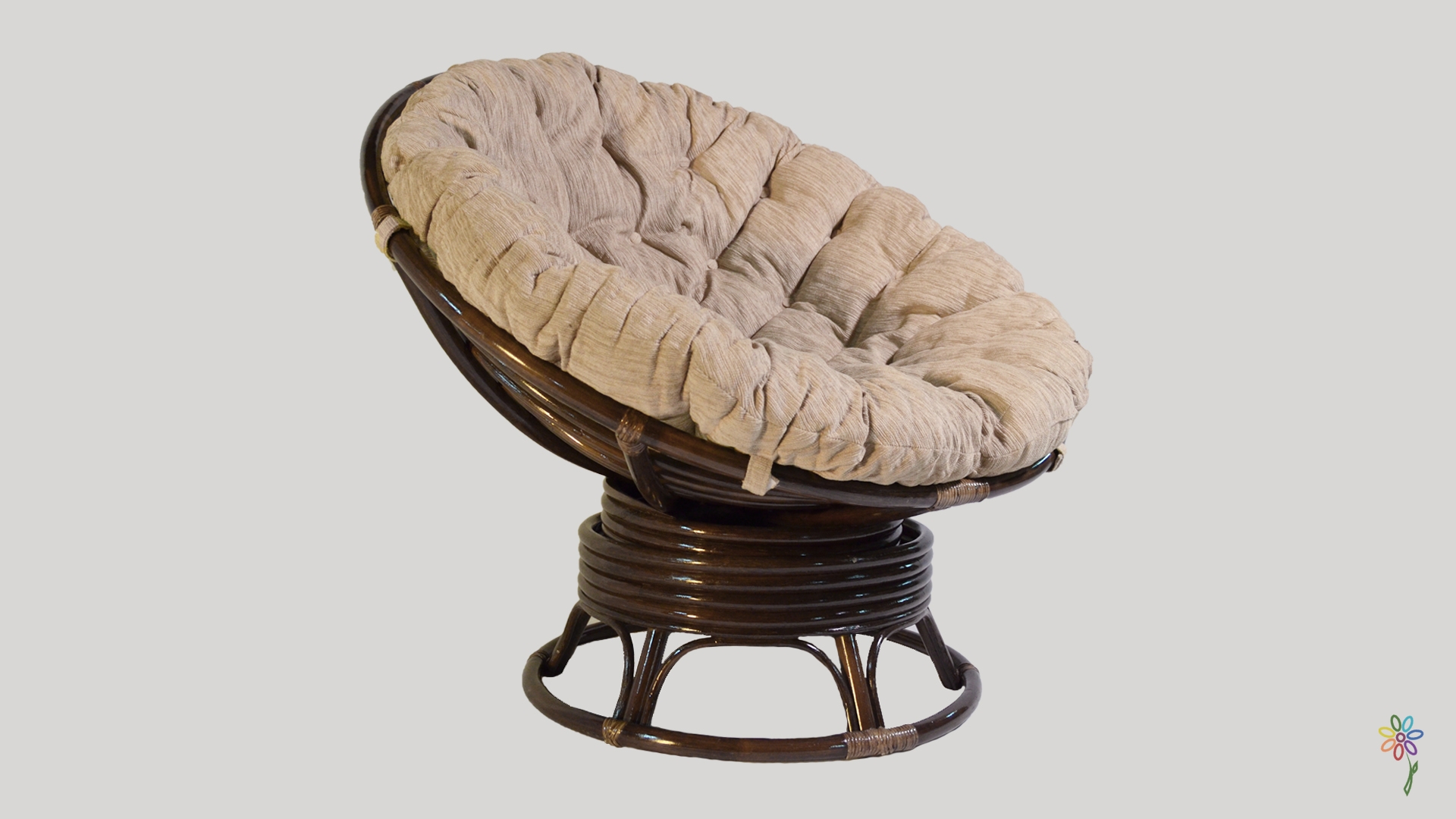 круглое кресло из натурального ротанга